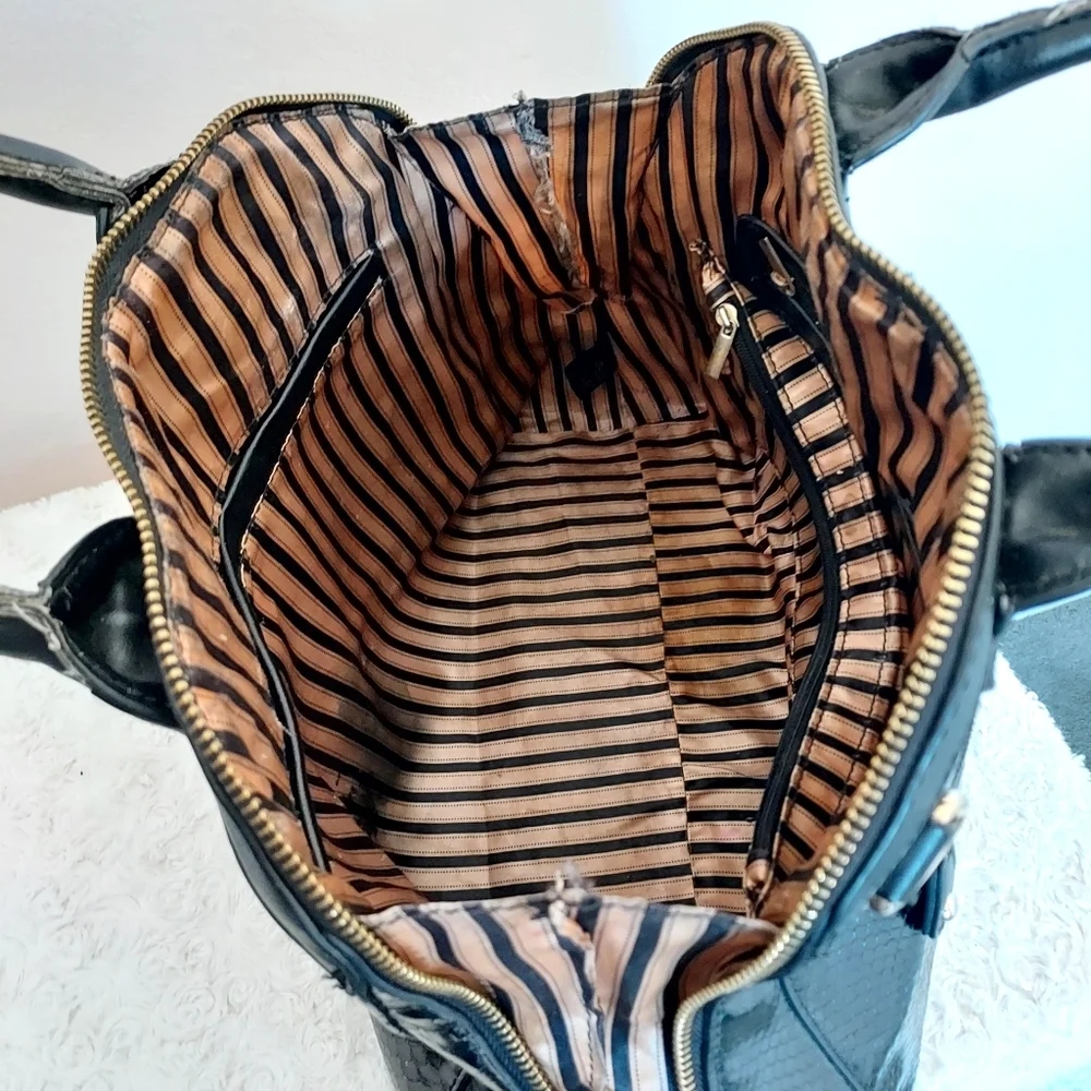 Large Black Tote Purse Bag with faux snake details satin lining - Picture 9 of 16